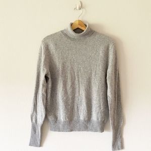 Nili Lotan 100% Cashmere turtleneck. Excellent condition.